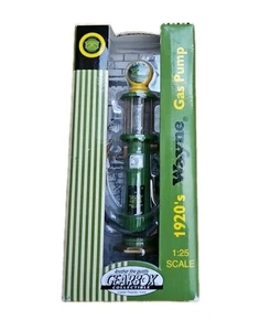 John Deere 1920’s Wayne Gas Pump 1:25 - 1999 Replica Limited Edition Gearbox - Picture 1 of 3