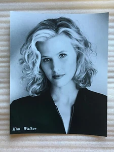 Kim Walker, R.I.P., original vintage headshot photo with credits - Picture 1 of 2
