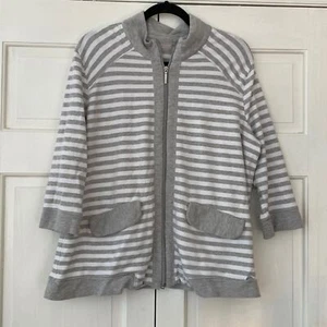 Chico’s Talla 3 Zenergy Chaqueta Tejida a Rayas Gris Blanco Cremallera Cárdigan Chico Talla XL - Imagen 1 de 8