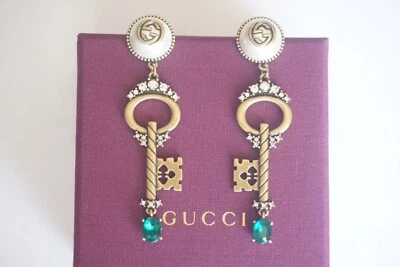 100% GUCCI  Earrings box & duster - Image 1 of 4