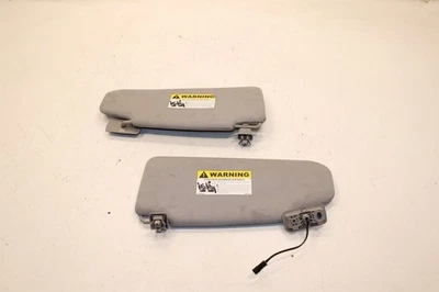 Juego de parasol delantero derecho y derecho Volvo S60 T5 Premier 2015-16 con espejo retrovisor iluminado Foto 1 de 4