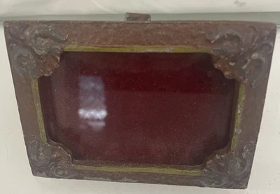 Caballete de marco de fotos ornamentado de latón estilo victoriano 3" x 5" orientación paisaje Foto 1 de 4