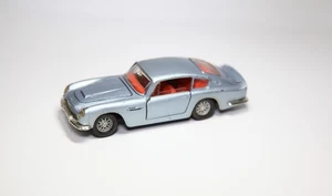 Dinky 153 Aston Martin DB6 - Vintage Original Model 1967 - Picture 1 of 7