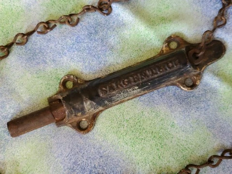 Vntg Cast Iron Antique Sargent & Co Spring Lock Latch Barn Gate Door Pull Chain Cover