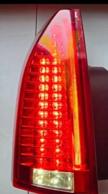 Conjunto de lámpara de luz trasera LED lado del conductor Cadillac CTS V sedán OEM 09 Foto 1 de 4