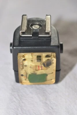 Flash Trigger, 3-Way Remote, Rotating Hot Shoe, Double PC, Tripod or Shoe Mount - Image 1 of 4