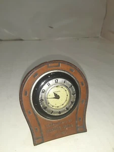 Reloj de cuerda New Haven vintage. Promoción publicitaria en soporte de cuero - Imagen 1 de 11