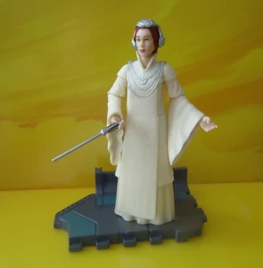 Star Wars Revenge of the Sith Mon Mothma Republic Senator 3.75" Figure Hasbro - Picture 1 of 5
