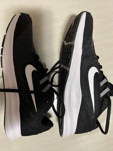 Women’s Nike Black and White Sneakers Size 5Y With Another Nike Box Packaging - Picture 1 of 24