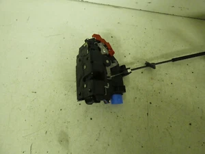 VW Golf V 5 anno 2007 serratura porta anteriore sinistra 5 porte 3D1837015AB - Foto 1 di 1