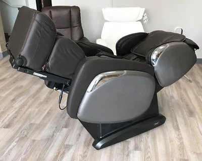 Коричневое массажное кресло-реклайнер Osaki OS-4000CS нулевая гравитация гарантия один год - Изображение 1 из 4