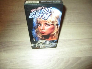 Traci Lords "Not of This Earth" VHS New Factory Sealed RARE MGM 1988 -Original - Picture 1 of 8