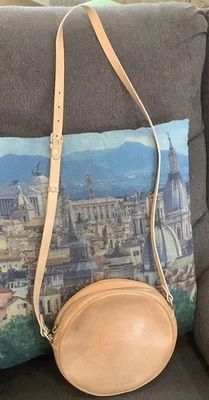 Bolso Bandolera Il Bisonte Cuero Natural Oliveta Foto 1 de 4