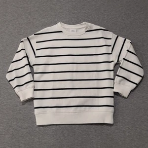 Zara Kids Size 8 - 9 (Cm 130) White & Black Stripe Sweater Pullover Round Neck - Picture 1 of 11