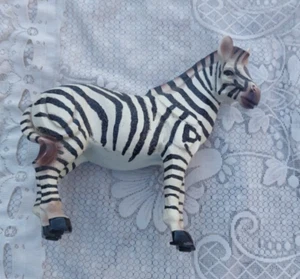 Vintage Zebra Figurine Large 7 1/2" x 8" Heavy Resin - Picture 1 of 10