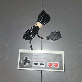 Nintendo NES Wired Ergonomic Controller 6ft Cable Gray Black Red NES-004