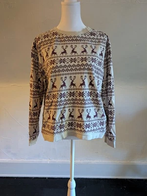 forever 21 cream and red reindeer snowflake christmas sweatshirt (medium) - Image 1 of 4