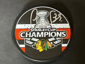 Cristobal Huet Chicago Blackhawks Signed 2010 Stanley Cup Champs Puck . - Picture 1 of 1