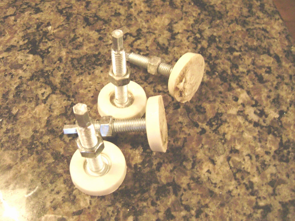 Whirlpool Front Load Washing Machine Washer Dryer Leveling Feet  8181636 - Image 1 of 1