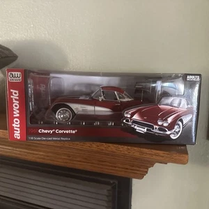 1961 Chevrolet Corvette 1/18 scale die cast Auto World Model Car - Picture 1 of 7
