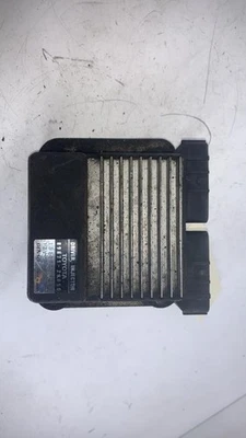 Calculateur TOYOTA COROLLA VERSO 2 PHASE 1 8987120050 - Photo 1/4