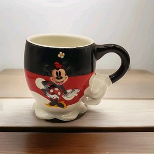 Taza 3D decorativa Minnie Mouse lunares con mango de brazo Minnie parque Disney 12 oz - Imagen 1 de 9