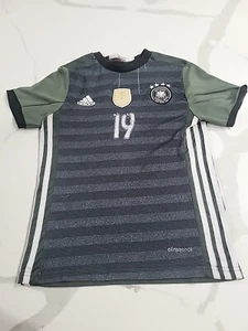 Germany 2014 Fifa World Champs Adidas  #19 Mario Gotze Jersey Size Youth Medium - Picture 1 of 6