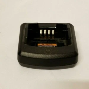 RLN6175A - Motorola Charging Tray For The Rdx Radios - Picture 1 of 3