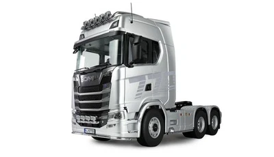 Scania 770S RC Zugmaschine 6x6, RTR, Silber Met. Licht, Sound von AMEWI - Bild 1 von 4