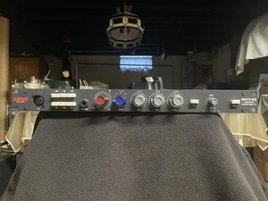 Warm Audio WA73-EQ Single Channel Neve 1073-Style Microphone Preamp Mic Pre w/EQ - Picture 1 of 9