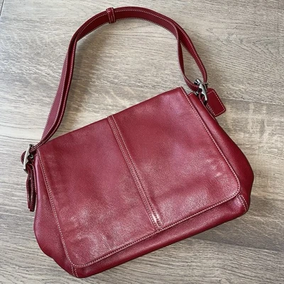 Vintage Coach Red Wine Leather Hampton Purse NºDO43-9570 Beautiful EUC - Image 1 of 4