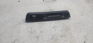 Manija de pestillo de puerta levadiza Volvo genuina SOLO PLÁSTICO - 32131920 - Imagen 1 de 4