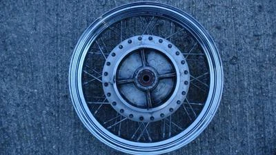 Rueda trasera Kawasaki VN800 Vulcan Classic 1995-2005 Foto 1 de 2