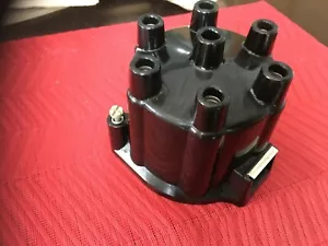 1963-73 GMC truck 6 cyl. distributor cap - Picture 1 of 1