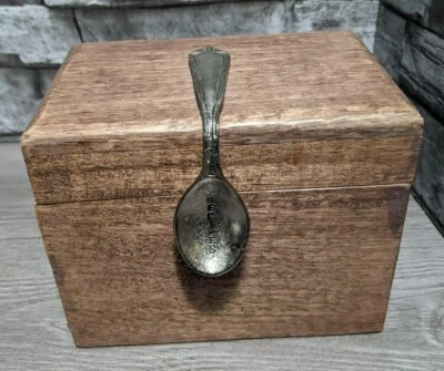 Perilla de cuchara para el hogar Mud Pie tarjeta de recetas de madera soporte de cocina caja de decoración Foto 1 de 4