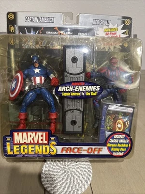 Marvel Legends Face Off, Capitán América y Calavera Roja. Libro de cómics, tarjetas comerciales Foto 1 de 2