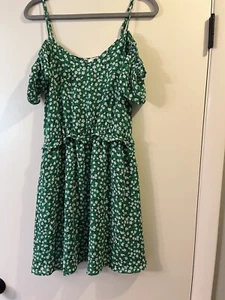 Jessica Simpson Green Floral Dress - Size S - Picture 1 of 4
