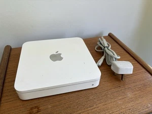 Apple AirPort Time Capsule 2 To 802.11n 4ème génération - A1409 - Photo 1/6