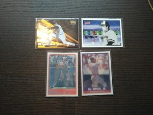 LOT OF 4 CAL RIPKEN JR BASEBALL CARDS