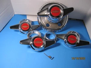 4 CAPS 2 BAR SPINNER/KNOCK OFF FOR APPLIANCE FINE WIRE WHEELS W/ RED GOLD CHE - Picture 1 of 4