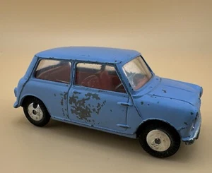 Corgi Toys 226 Morris Mini Minor made in GB 1/43 scale Scratched On Side. - Picture 1 of 9