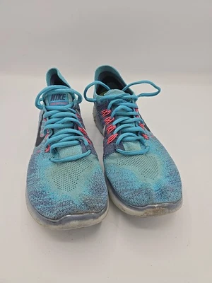 Nike женские туфли бесплатный RN Flyknit размер 9 М кроссовок работает Athletic подержанные vq - Изображение 1 из 4
