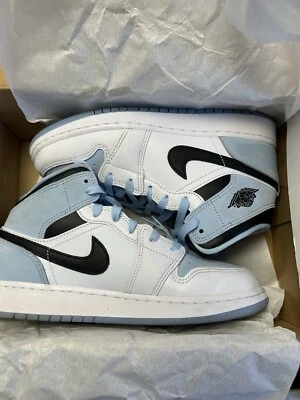 Talla 5.5Y (7W) - Jordan 1 Mid SE Blanco Azul Hielo Foto 1 de 4