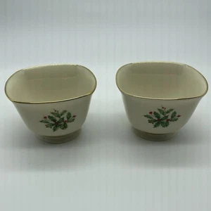 2 Lenox Holly Berry Holiday Square Footed Bowls - Gold Rim Nut Or Candy Dish Set - Picture 1 of 7
