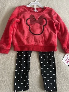 Disney Juniors Toddler Minnie Mouse Graphic Faux Fur Sweater Leggings Set 4T - Picture 1 of 6