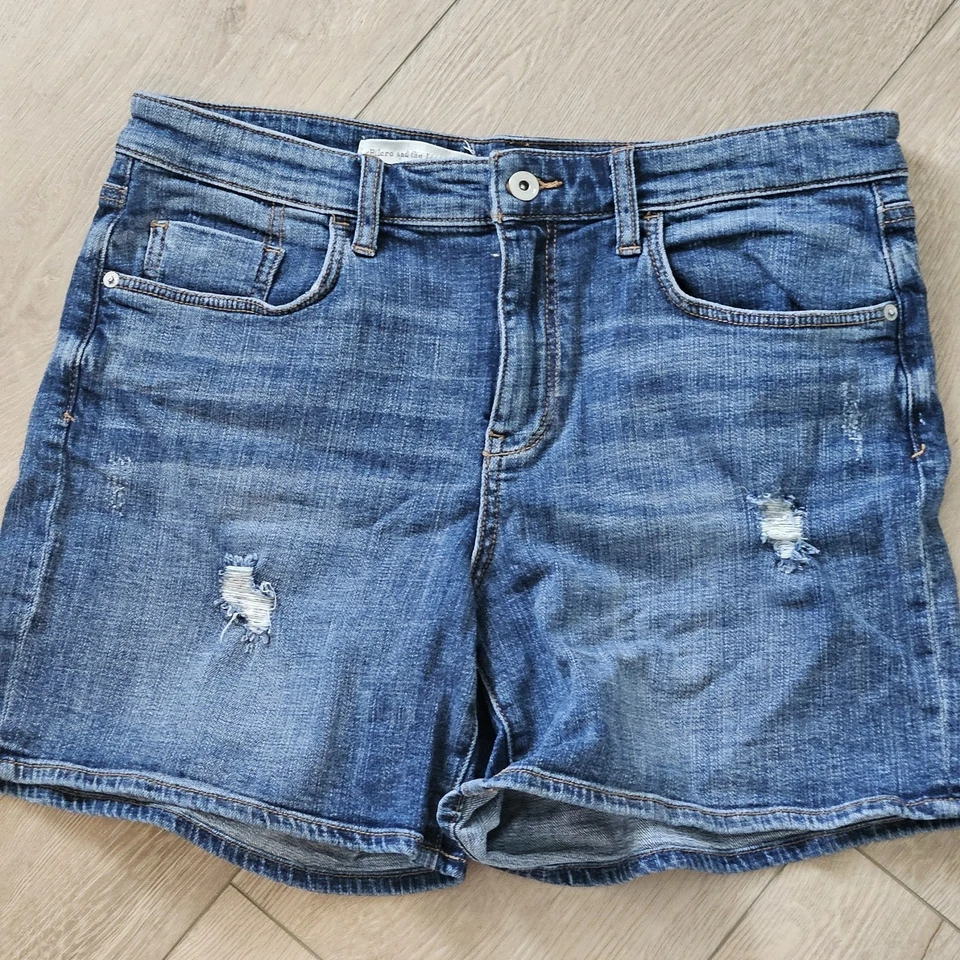 Anthropologie Pilcro Jean Shorts Slim Boyfriend Cuffed Distressed Size 31 - Image 1 of 4