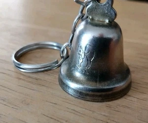 Llavero Campana Buena Suerte con Ardilla 🐿️ Ángel - Imagen 1 de 6