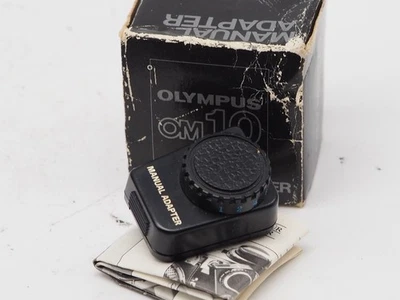 Olympus OM10 Quartz Black adattatore manuale, SCATOLA adatto per fotocamera reflex OM 10 35mm - Immagine 1 di 4