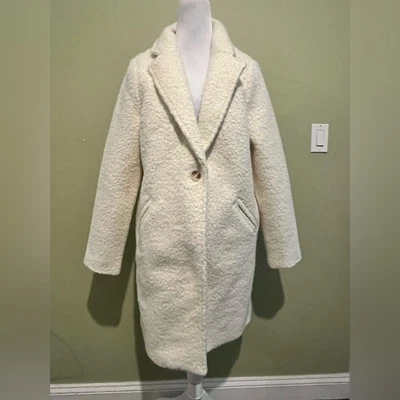 Chaqueta de peluche Nanette Lepore crema Foto 1 de 4