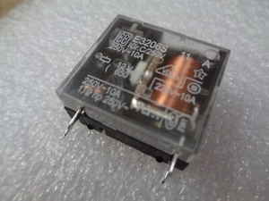 Relé de PCB E3206S Eichhoff 12V 10A 250V SPDT UKINSTOCK - Imagen 1 de 3